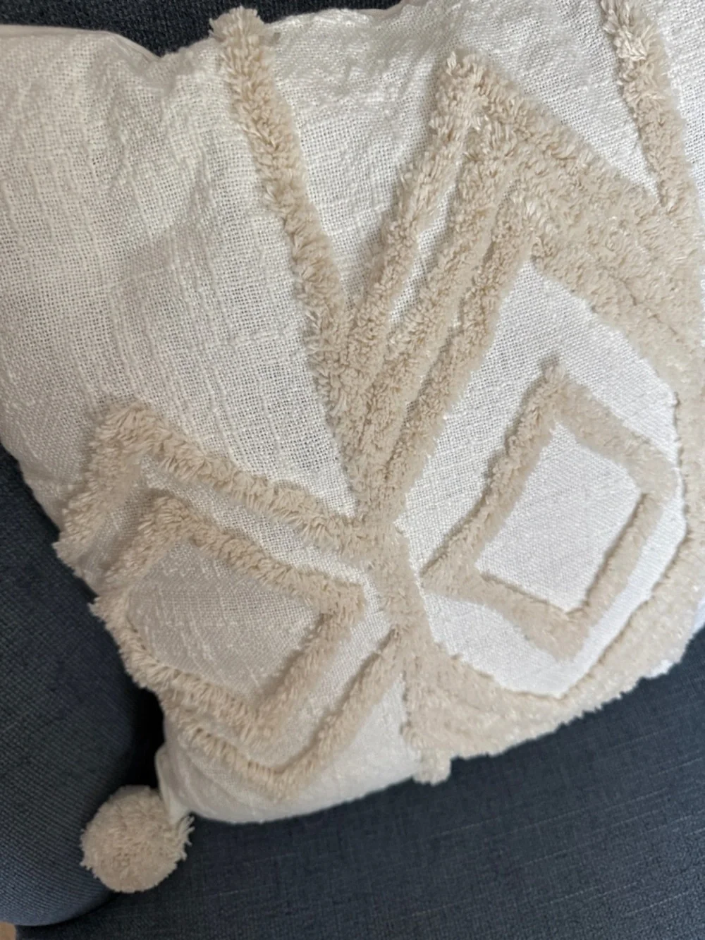 Opalhouse Jungalow Cream Tufted Diamond Throw Pillow Pom Poms Boho 18” New